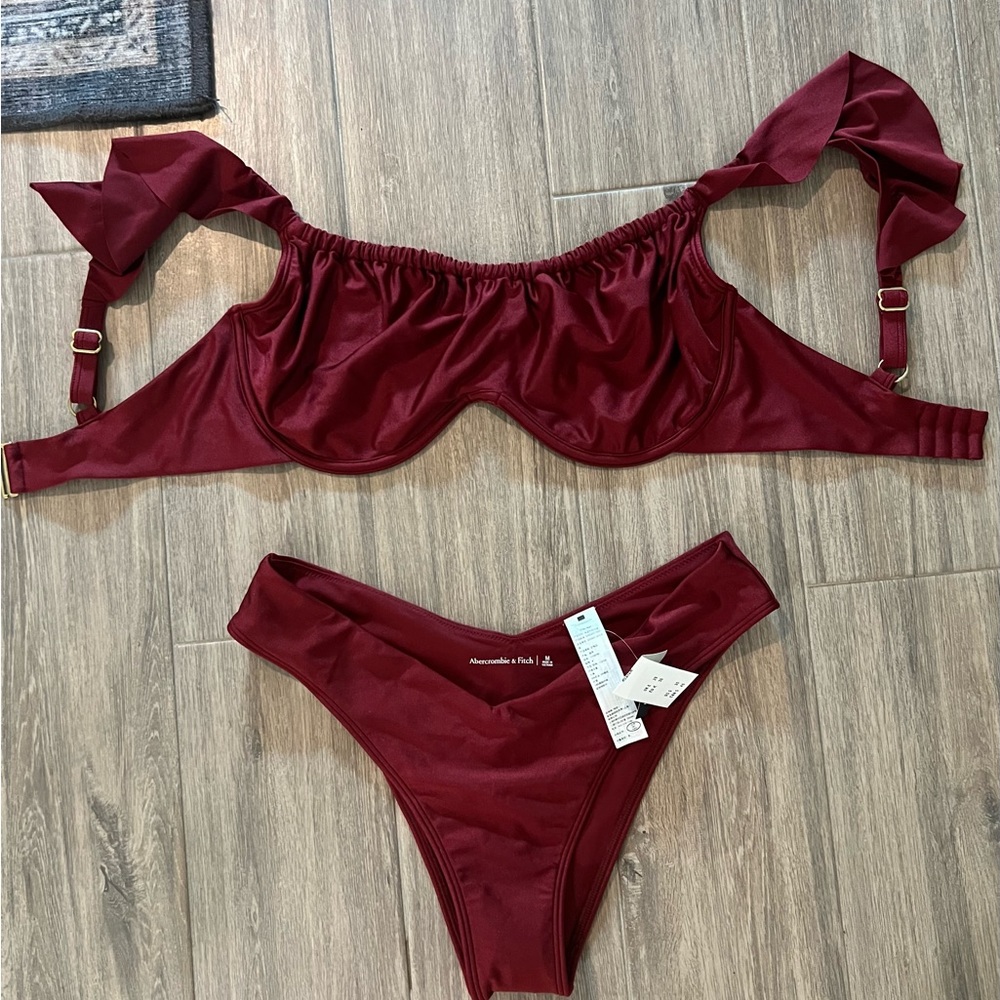 NWT Abercrombie and Fitch Curve Love Swim- medium